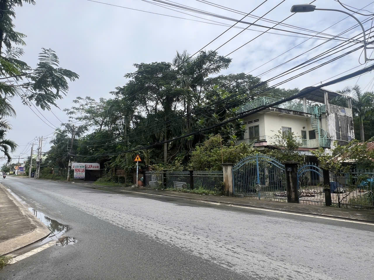 gen-h-z6747239633706_63de1e6220b4244e1c7179cb8f1ce30b