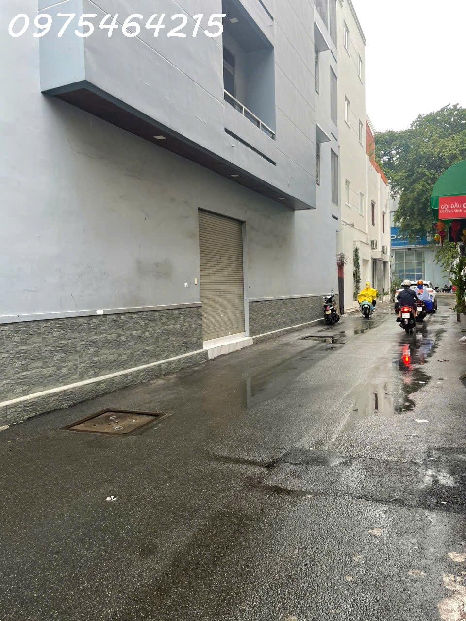 gen-h-z6748032732632_53246ee63a9b0463ee90541df6966e57