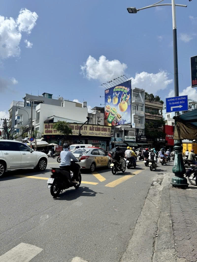 gen-n-z6676092370627_0dd65d196782998bff45e932374ebe33