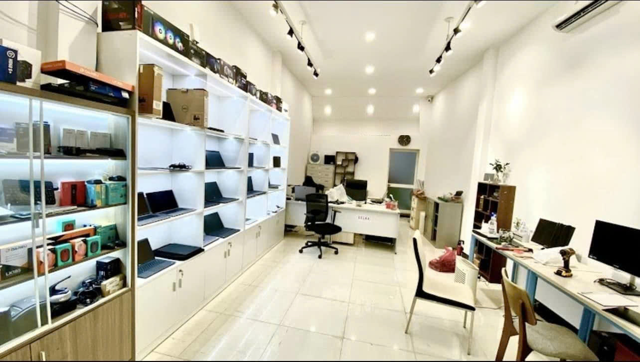 gen-n-z6679497628636_1e21c1a91a8b308baaa4a3bca2aef8cc