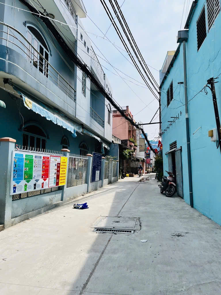 gen-n-z6693858206627_bfd336a2af4943f8ea56ccf80b46958b