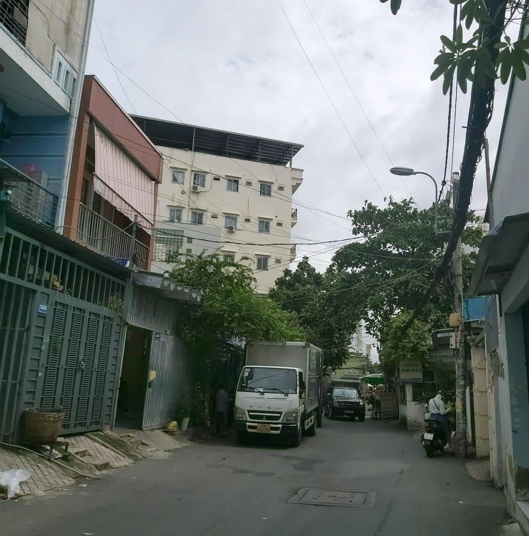 hem xe-hoi-duong-quang-ham (1)