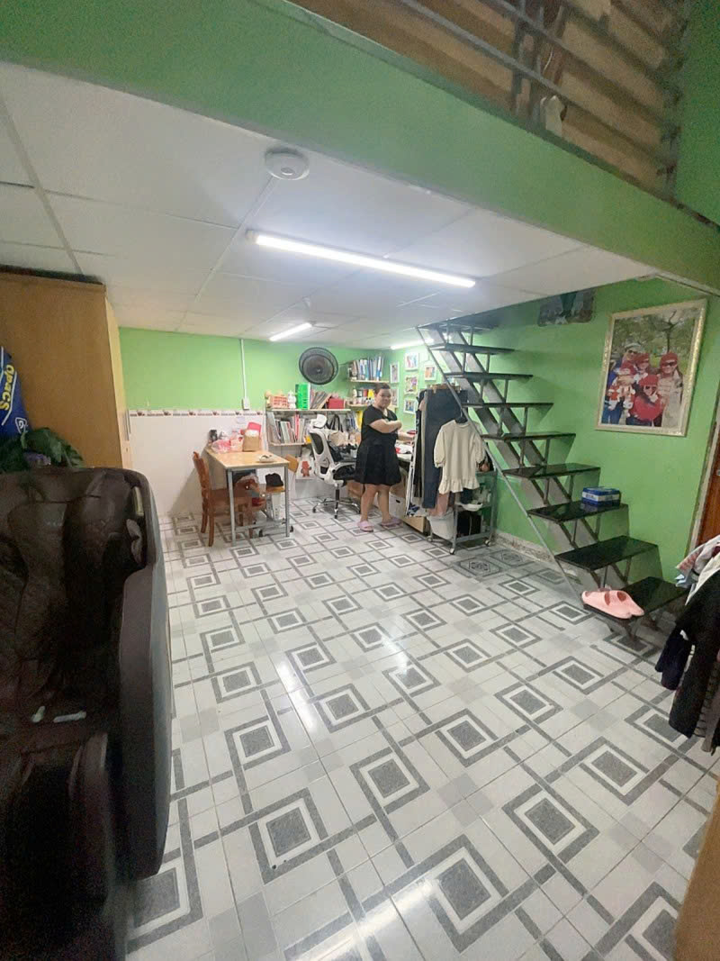 z6384453543550_5fc15d7854a62f53bb7f4cb4dd639e83