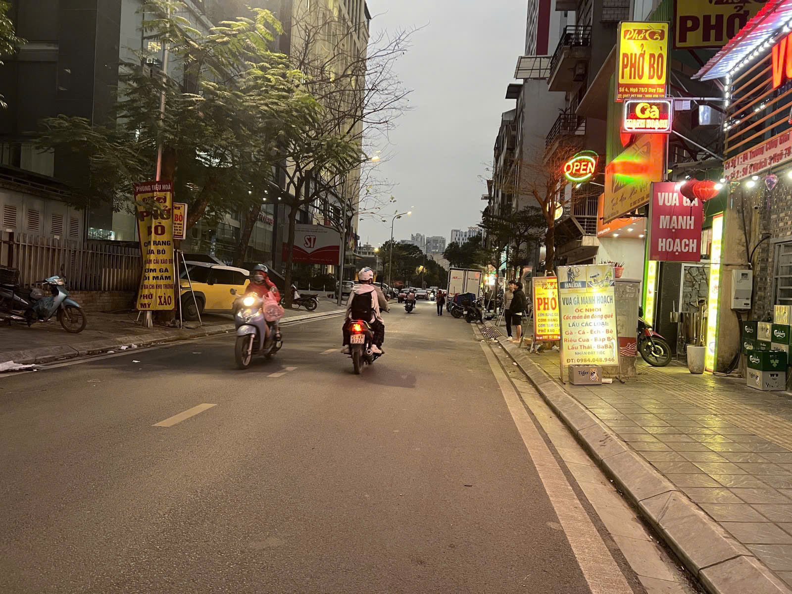 z6389655817928_58fda14b9f17d84782e4a496613a9cec