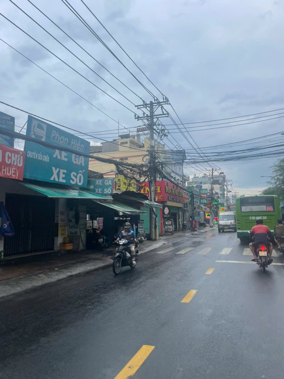 z6604341901524_5f6601270fbc8cf125f9fd98fb824560