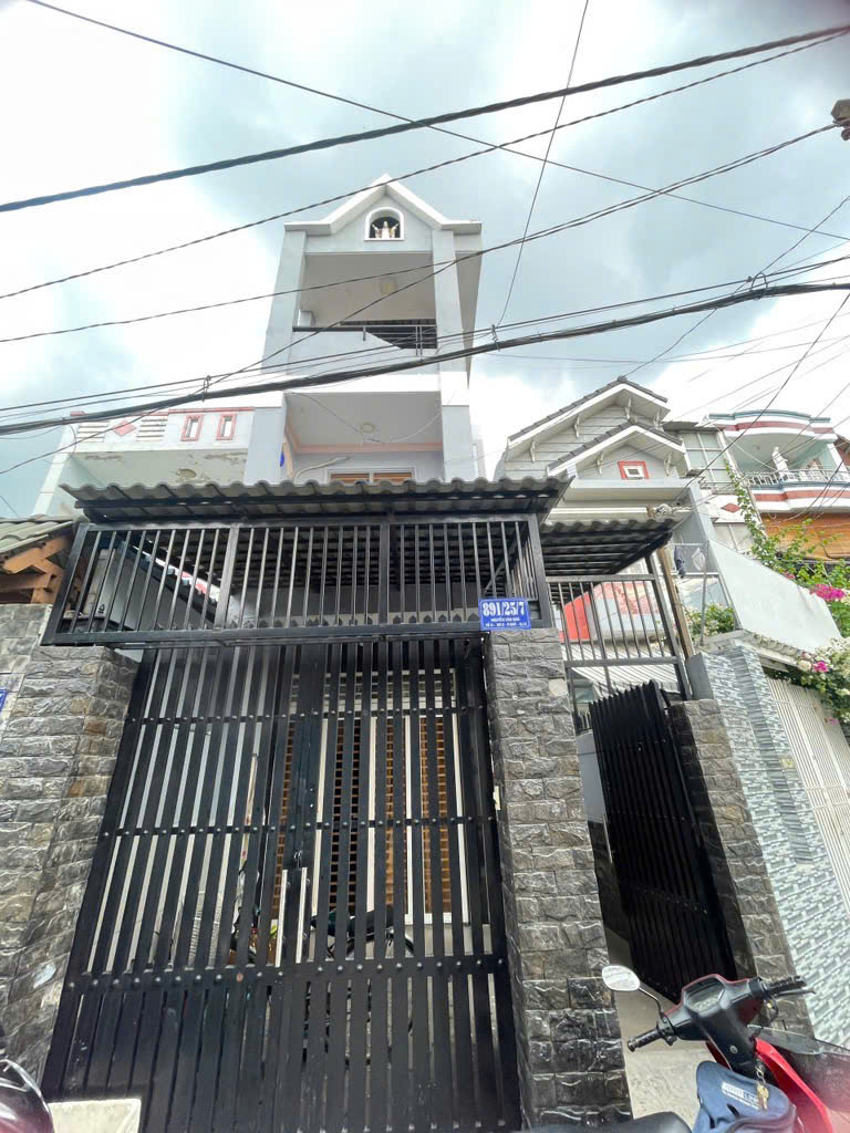 z6625742948667_0d76950256860c9044d7cc681f570a4d