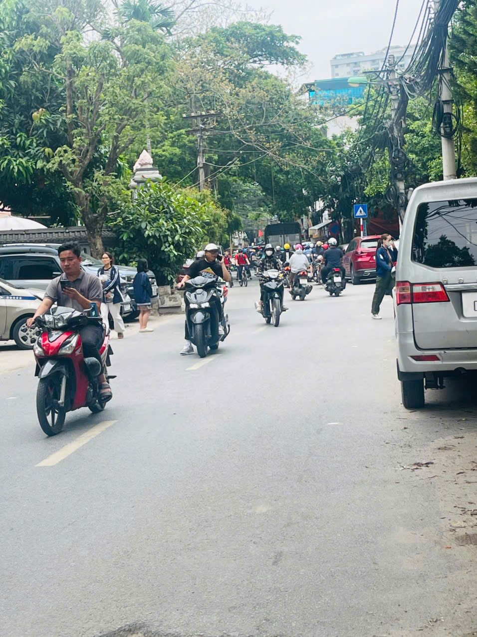 z6640394428430_06135c2d610c1b480fd3774029b87d62