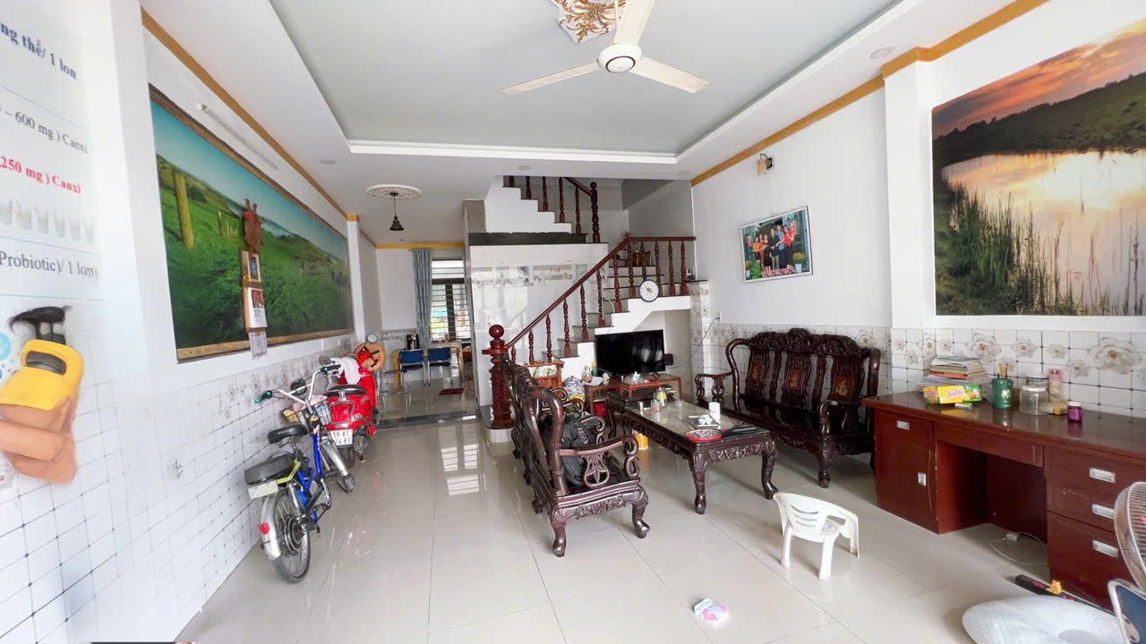 z6646973027632_0ba290d415efb7b0f75447574c7915c6