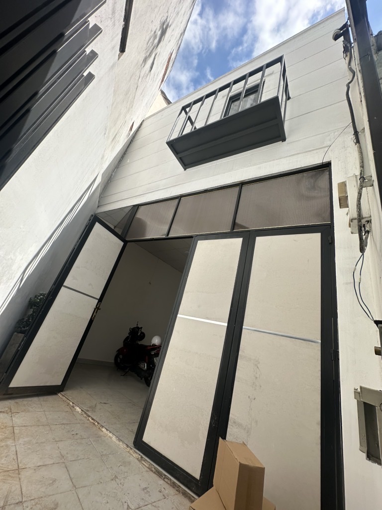 z6648758065590_a9f698d5746364f90879f08a92b2f9df