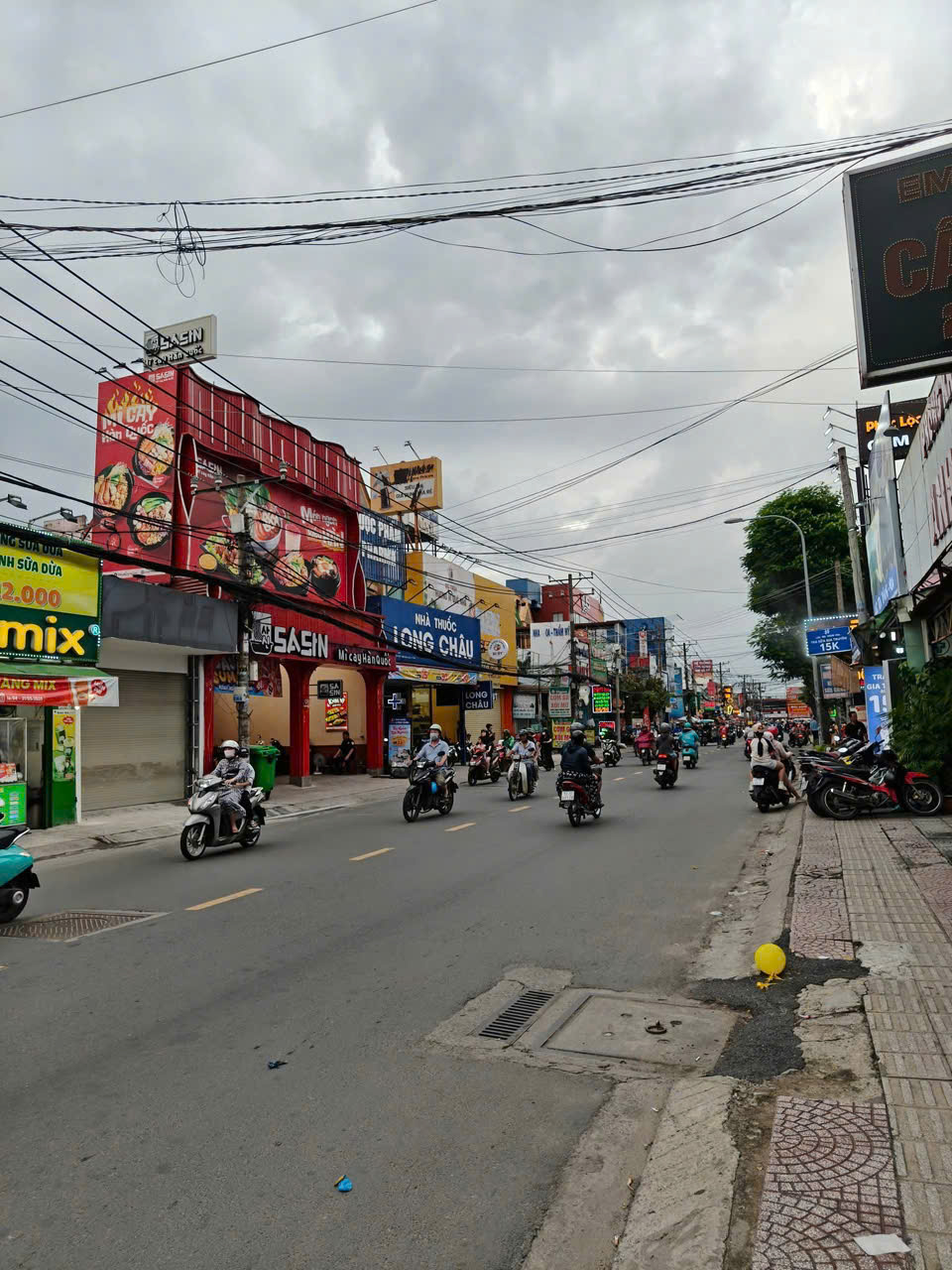 z6652700884997_6fe56cd9c6f033f06f1b6769f00b5220