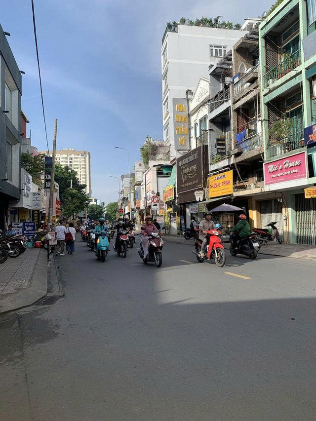 z6667009556338_b248db1cb623e94cc962fa139e07a8f1