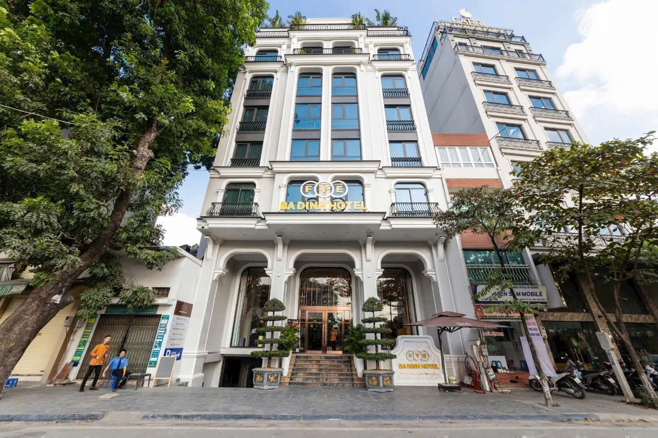 z6667436903327_7cb9a79f58f1ee84e598add671c913fd