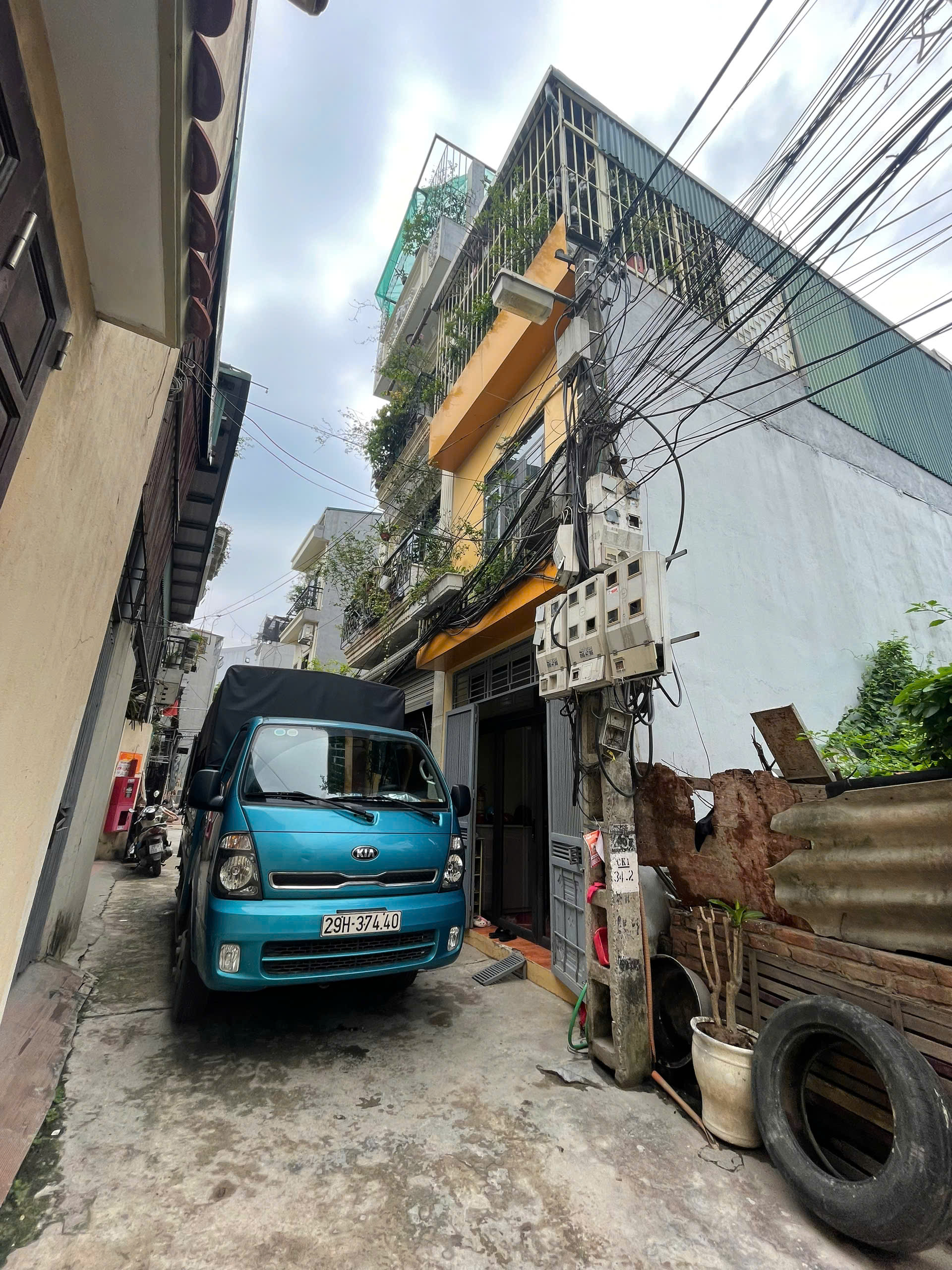 z6669811300607_caf91050e4df64eff18cbe3a36534bbf