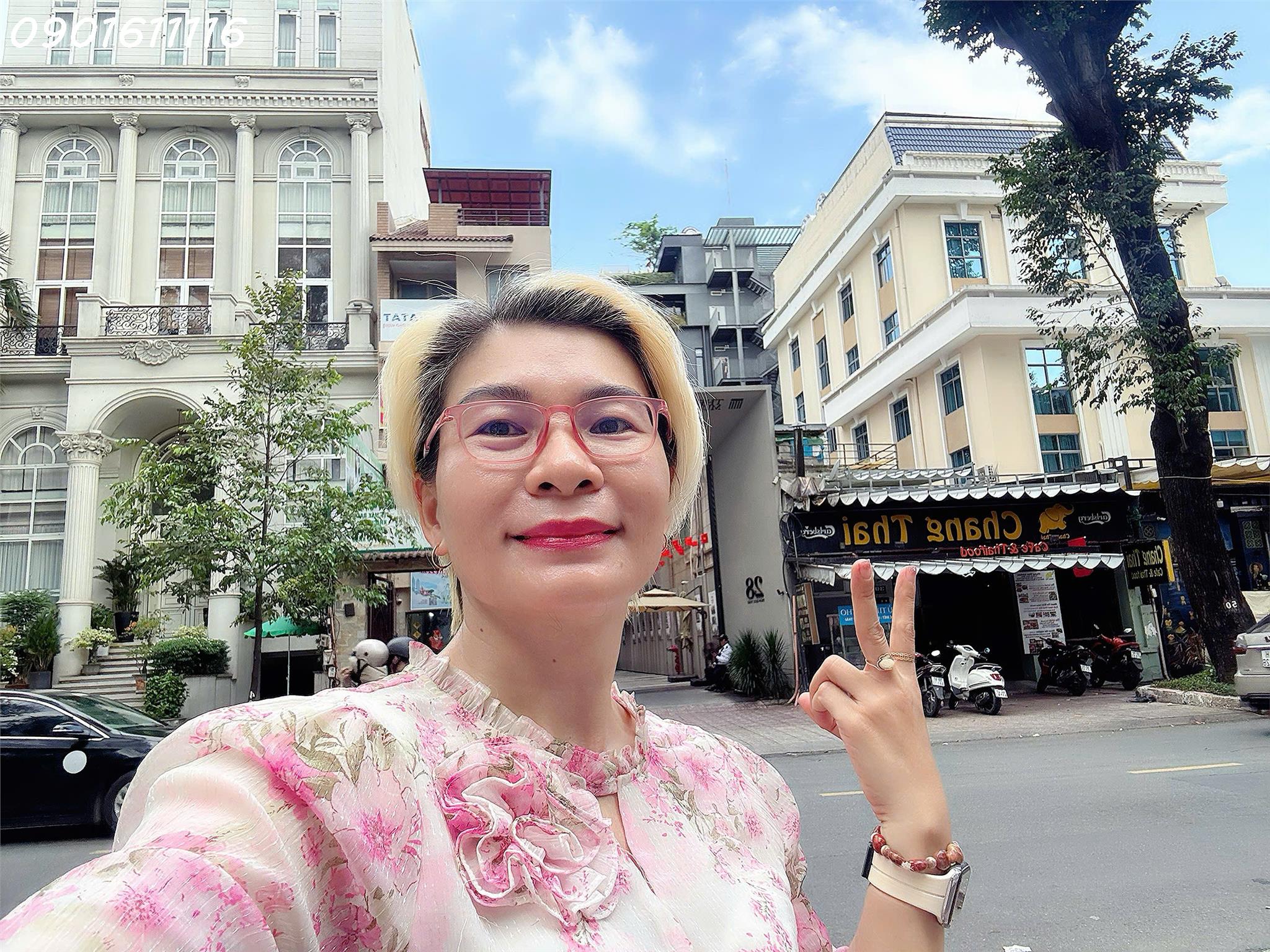 z6675808261212_cdb60764bee721734e2dbbe3d6e1b221