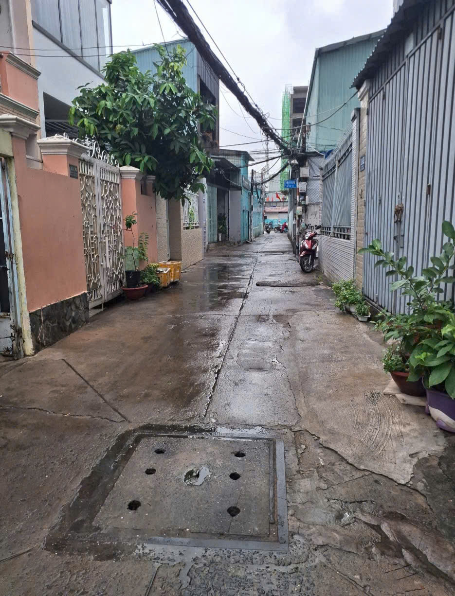 z6676630361424_8c9ec7e860701782e5a6c0aae7ef41c0