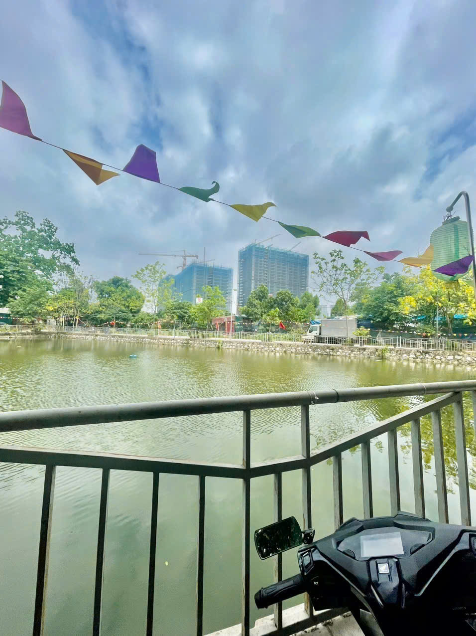 z6680542170489_74dd28f9daf4367a23f70914f9ba8d66