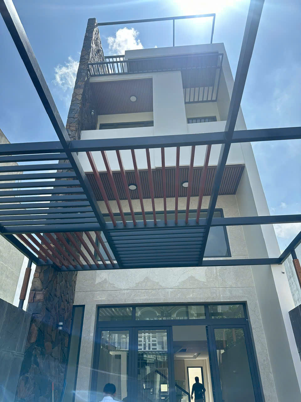 z6689685817096_77831e10ba5d4fca818de0010483a3ad