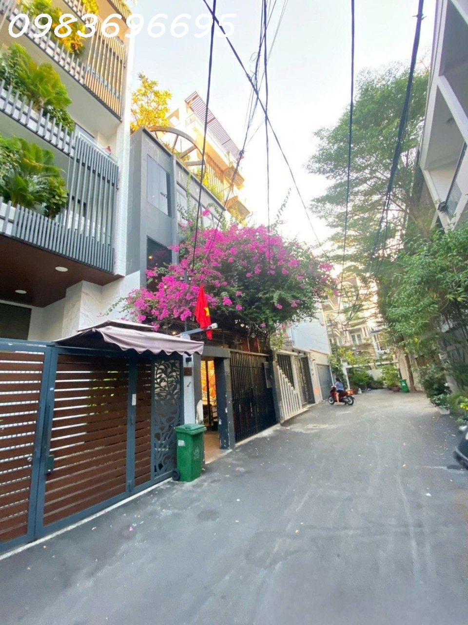 z6694785683953_10d77b5422a2022af2f0f81caa5f8f43