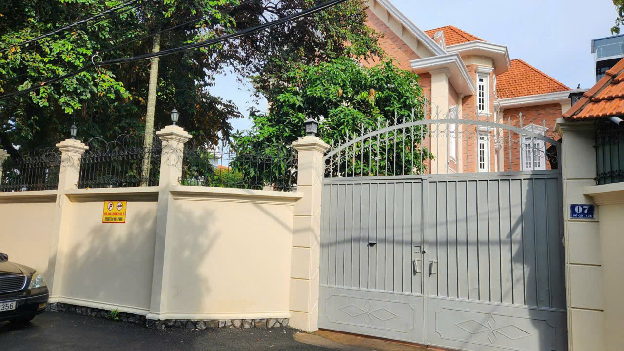 z6698023380107_c5ebfd298230e5dac40c5519e9d081eb