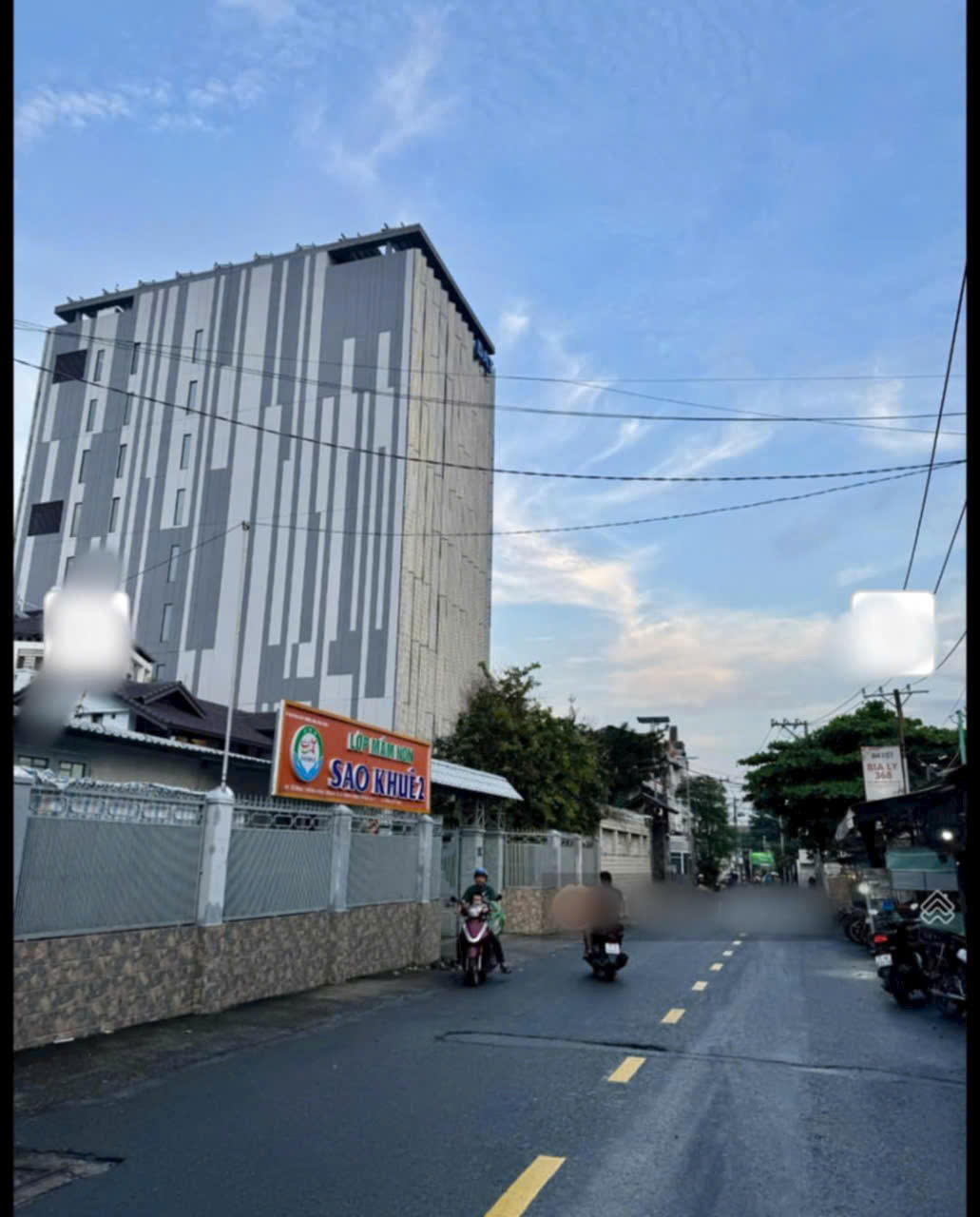 z6698502895000_07528f8e2d82638a8a524bc30cabba22