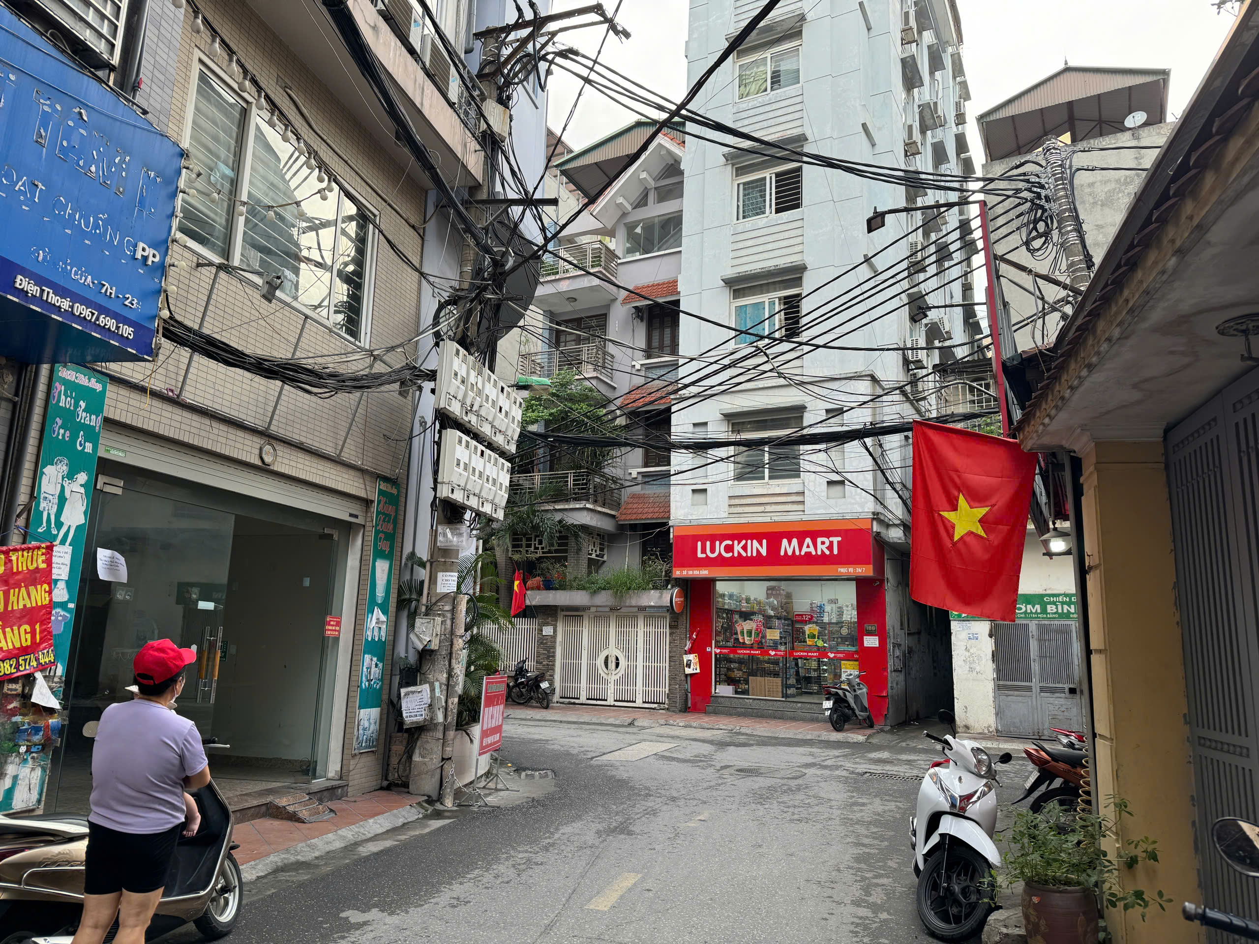 z6698700351124_d0832bc9a627bcf3fdefda74a6554a4a