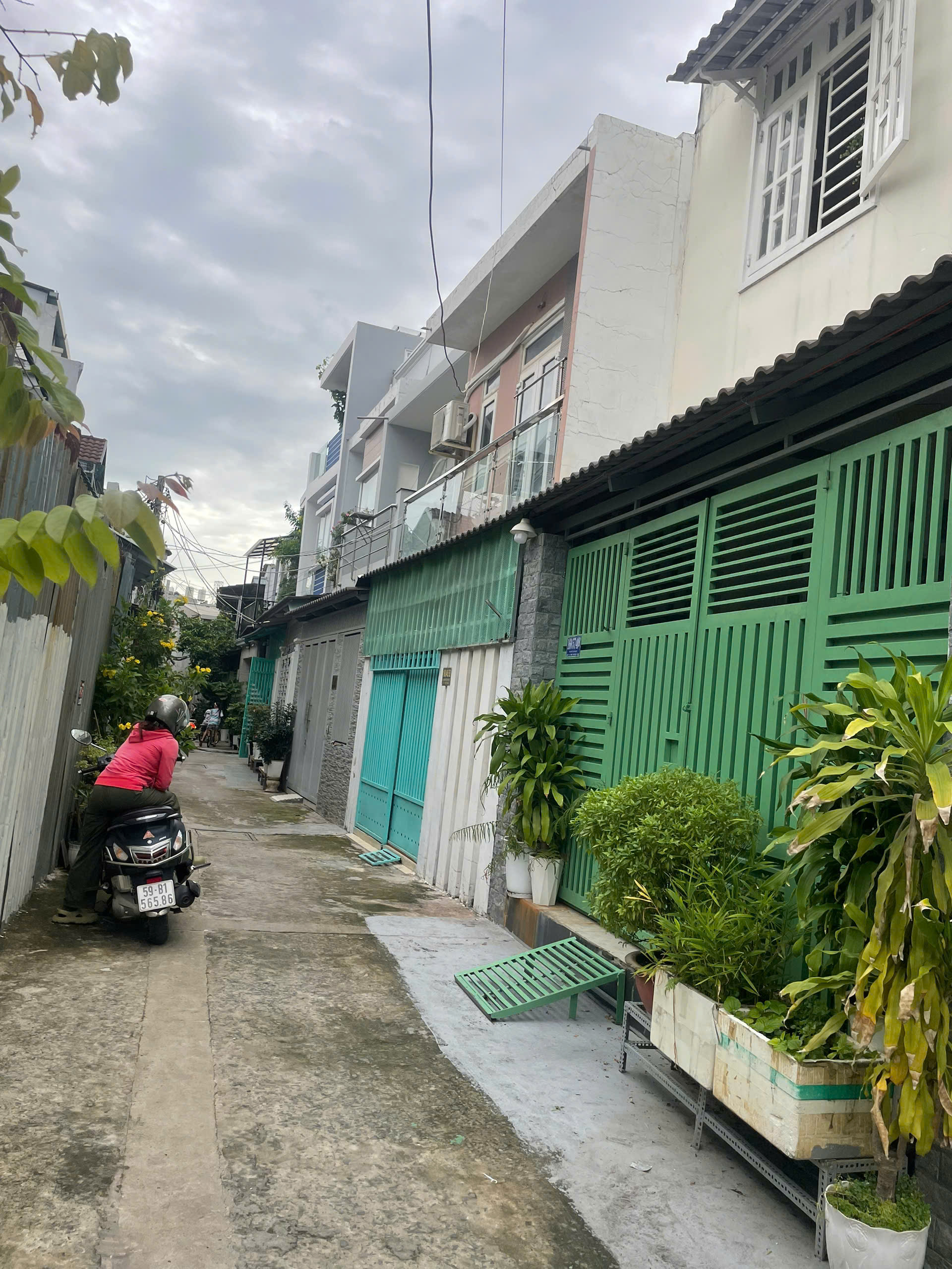 z6701112507743_c628f9e57b2030b3d7cf39b386d24846