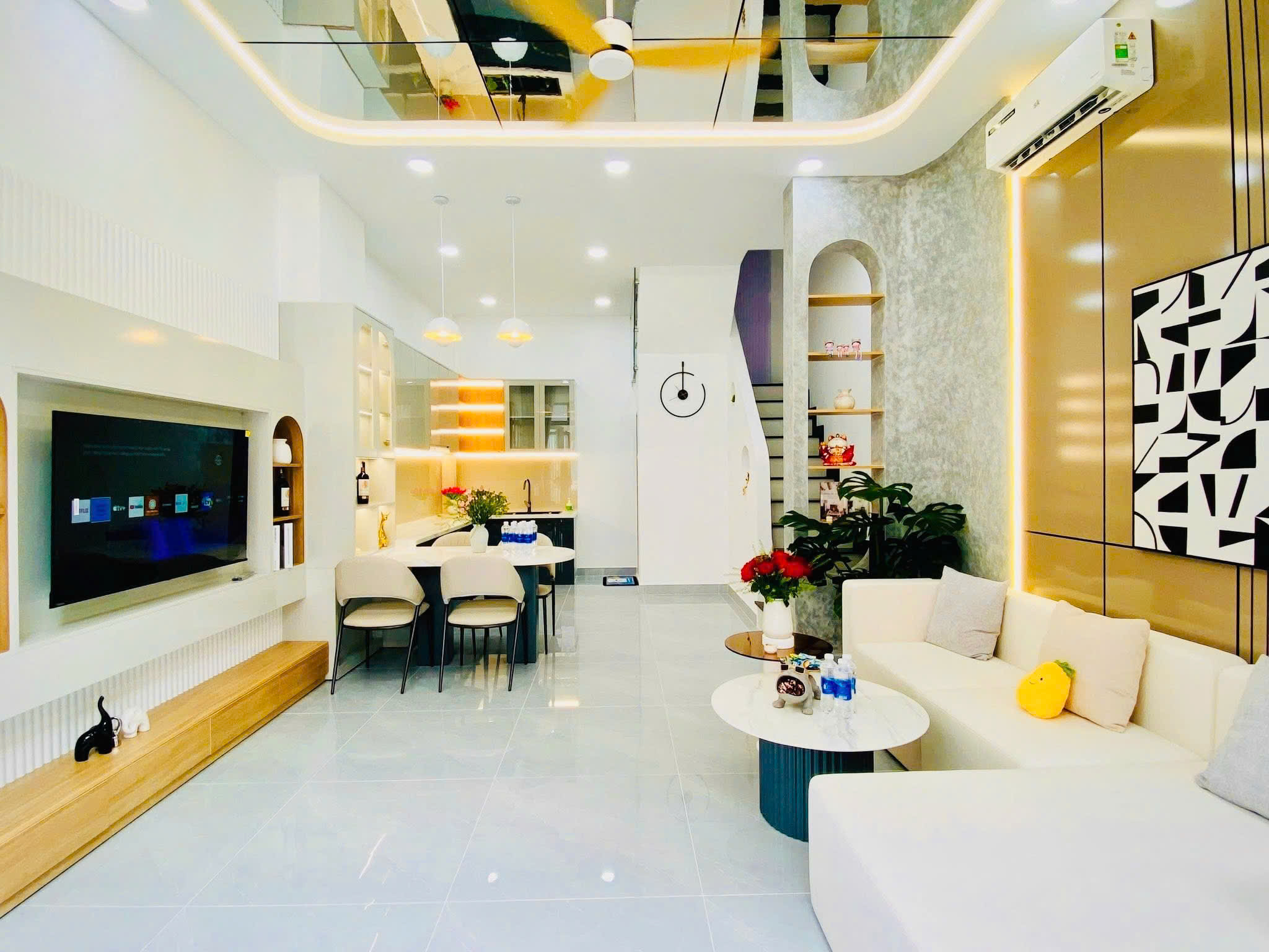 z6703865847434_8de74f4807dd118722c84072792c2813