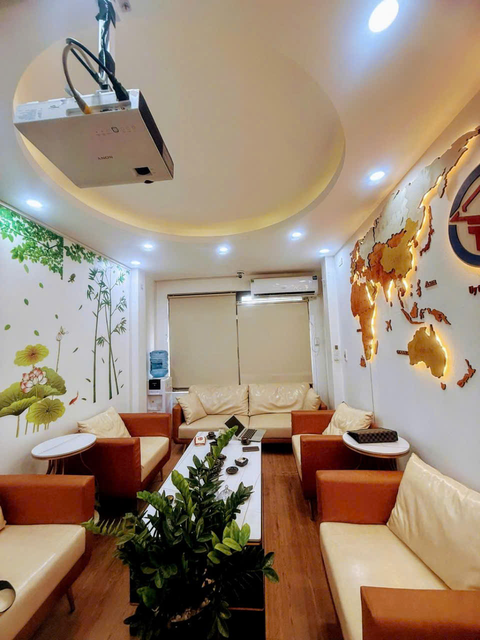 z6704686313849_5ebb1050eaaa60996a1c07828bd63ddd