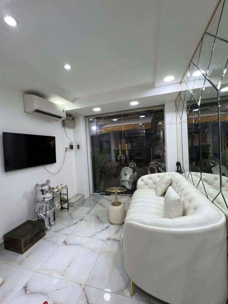 z6711793243851_7f656d9752aea45dd0597fd909535e06