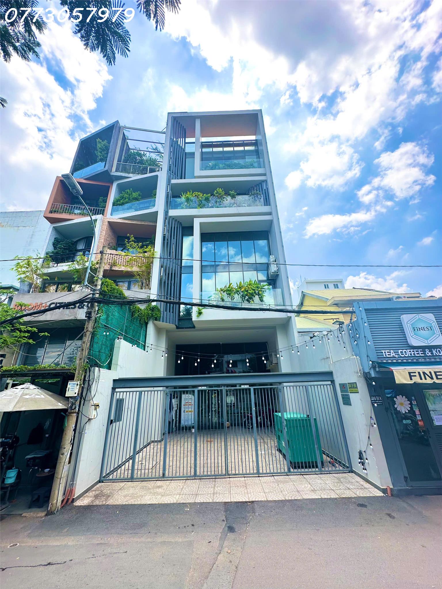 z6727987128213_c72ea109db80ea65649a1285f82f8994