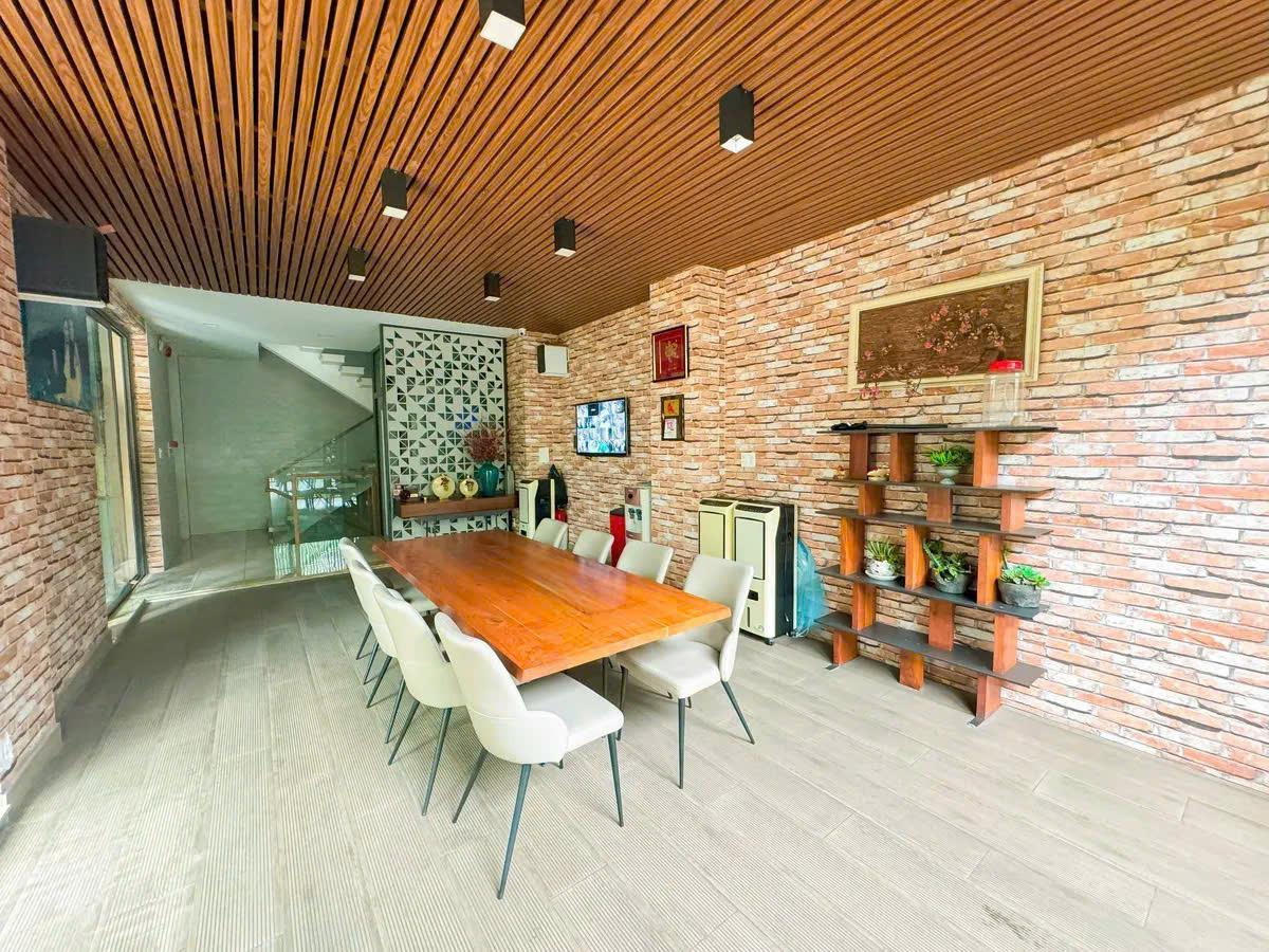 z6731928725961_a0c074d97e84de2b1a1bd9eccac49c68