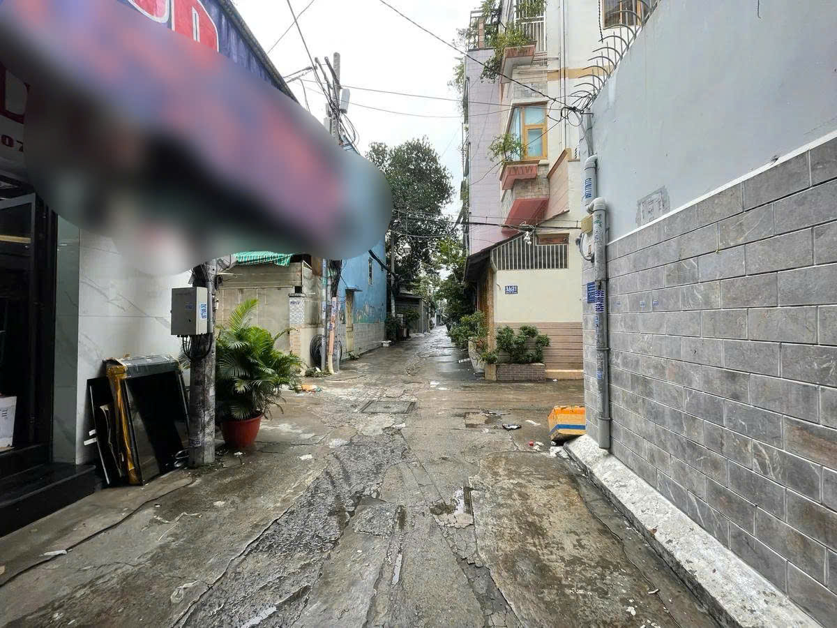 z6733476944187_7541c1f9769250aefd779af1a47e5621