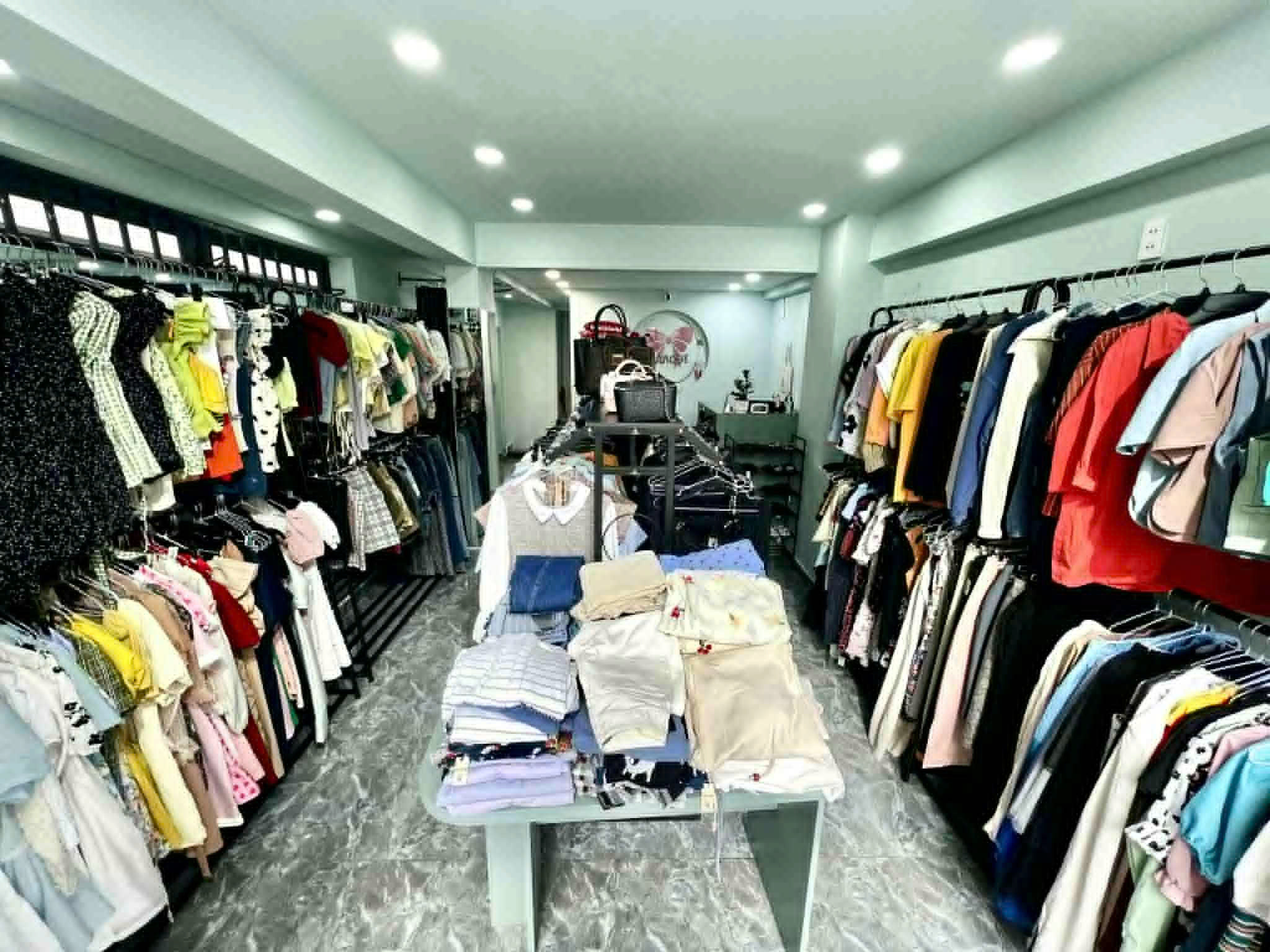 z6733703700425_db3c6f2a4c506c890eba36d7caf5e5f2