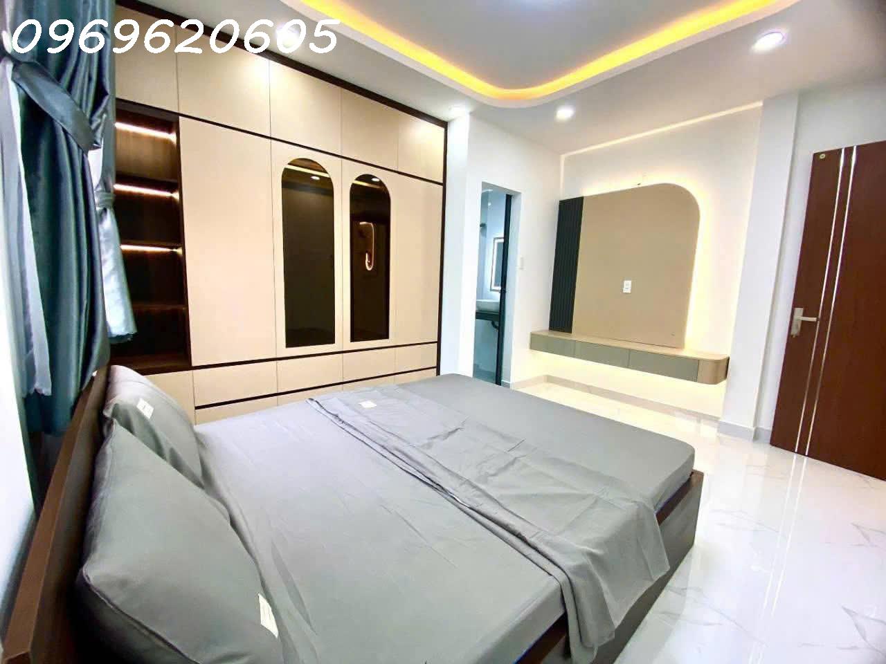 z6735960623123_975554e174fe38206533cf64061ef6b4