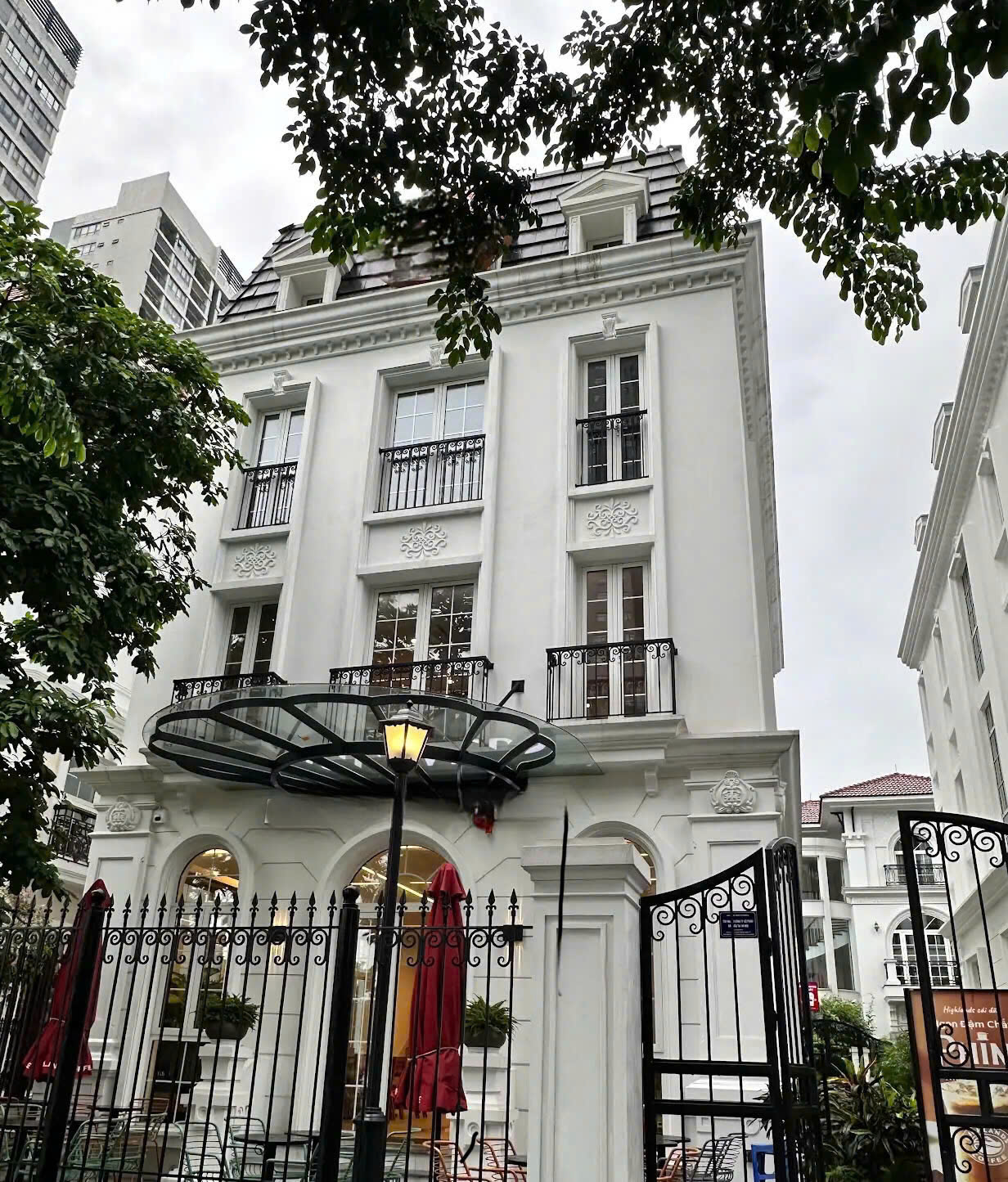 z6737051452966_1cca845b7f1950d3e3d8a30d937753c5