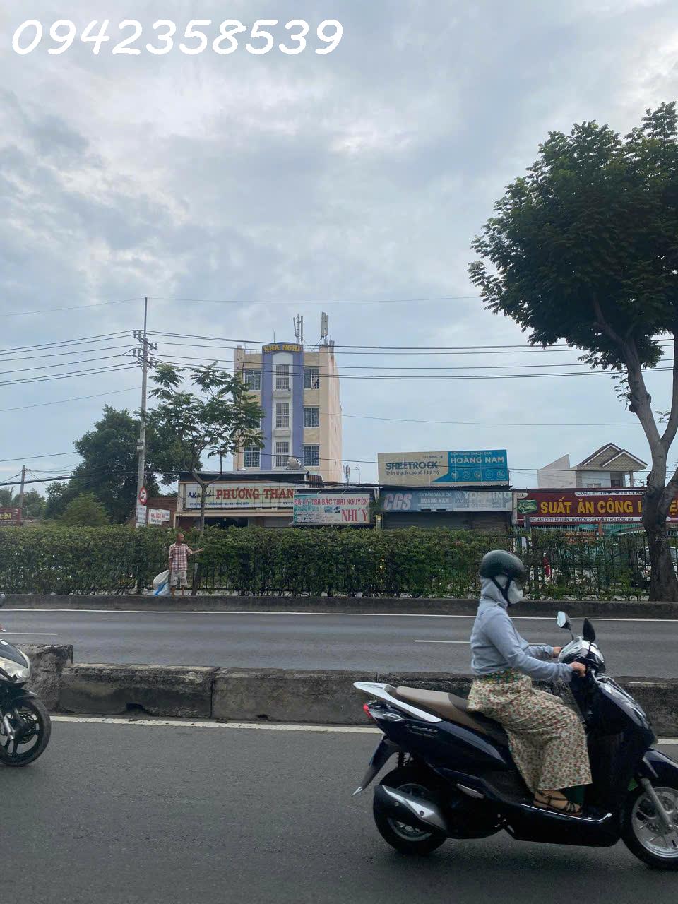 z6737103355028_de66d16c4a5b447f6a6e95f8d271e453