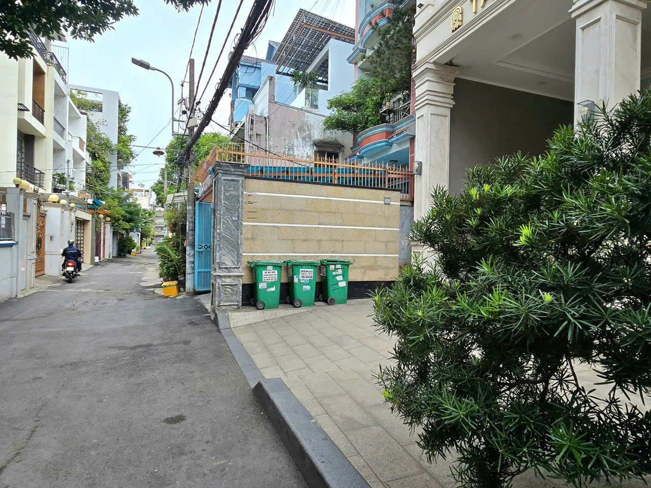 z6749104157307_4b17f3c4193b35bf84c382f92e692d8f