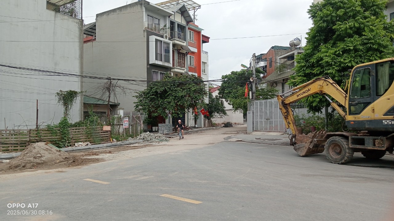 z6756668135054_17112f7e2696aee63ab44636073c49d4