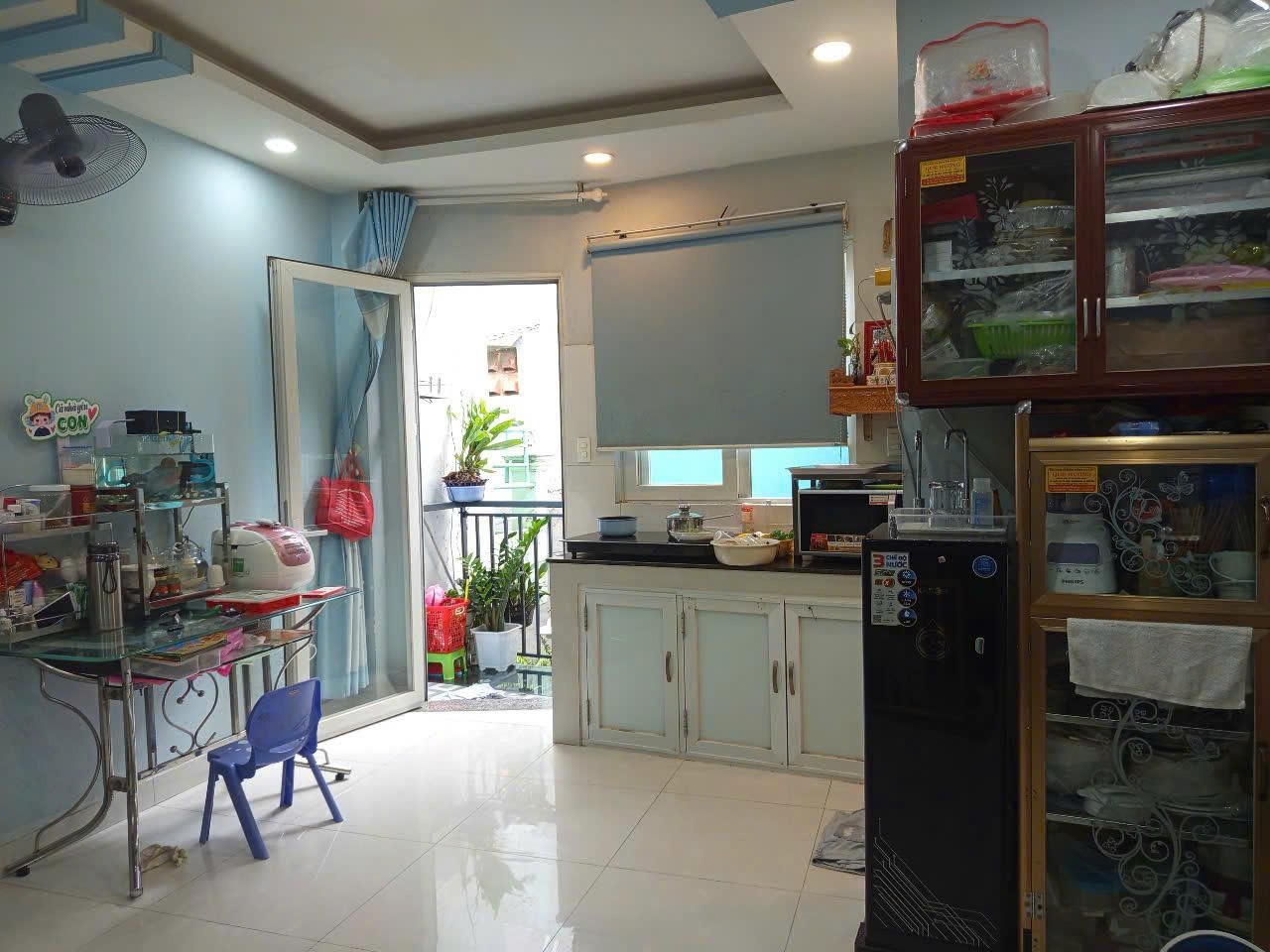 z6757521384186_156c0f11257bae8353a6ed20bfde0c85