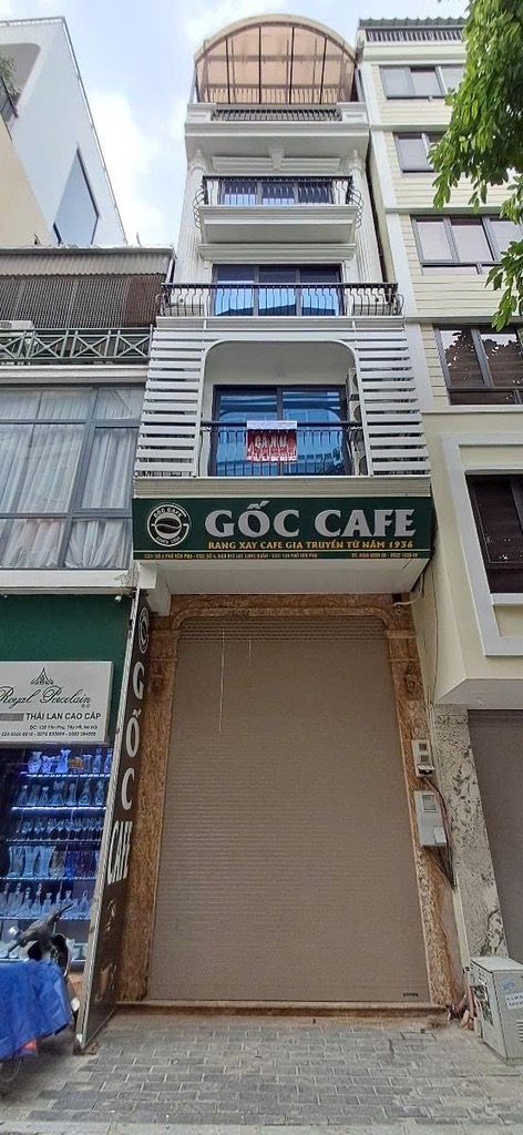 zzt-306AFE00-mbca2jc5_35_10