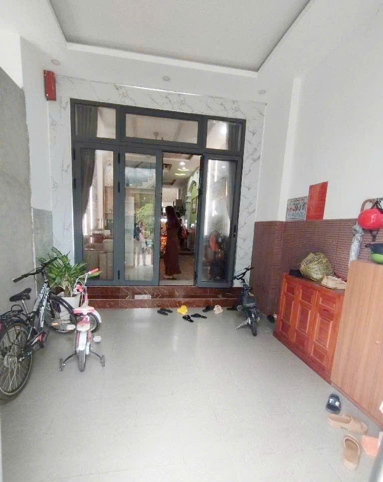 1_ban_nha_hxh_TA16_thoi_an_quan_12