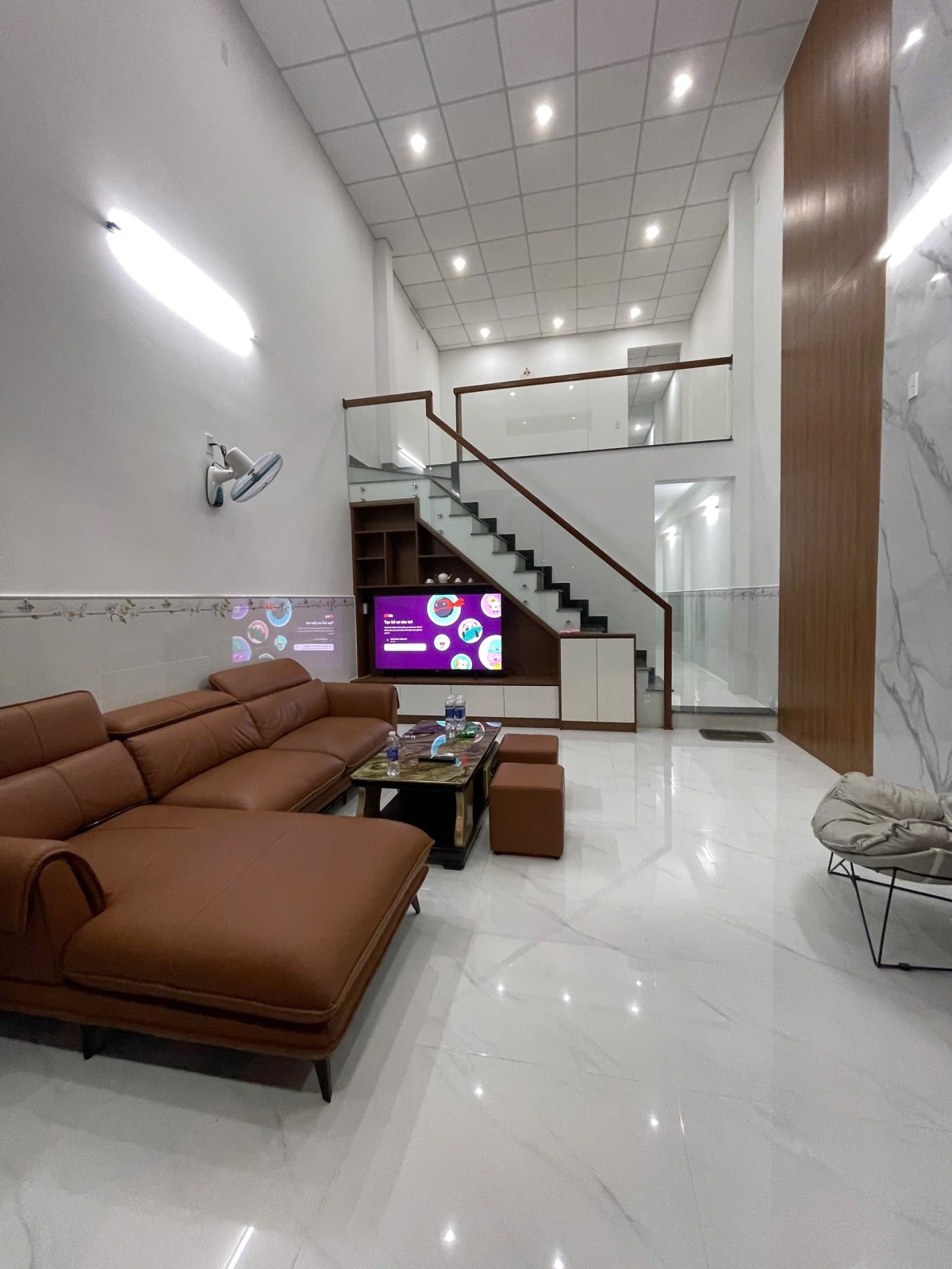 214a36b82fdec43b427d740693362585