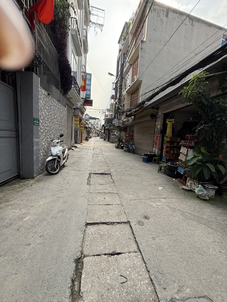 2dvr-A68ED394-mcqeyx75_34_8