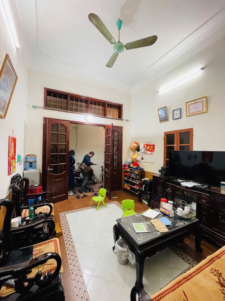 2gng-ACB5DE3C-mcgf04mf_25_10