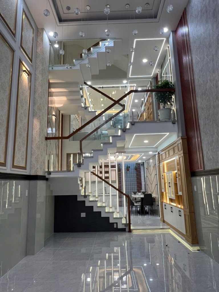 2hdj-EAC83D95-md57w7lf_25_9