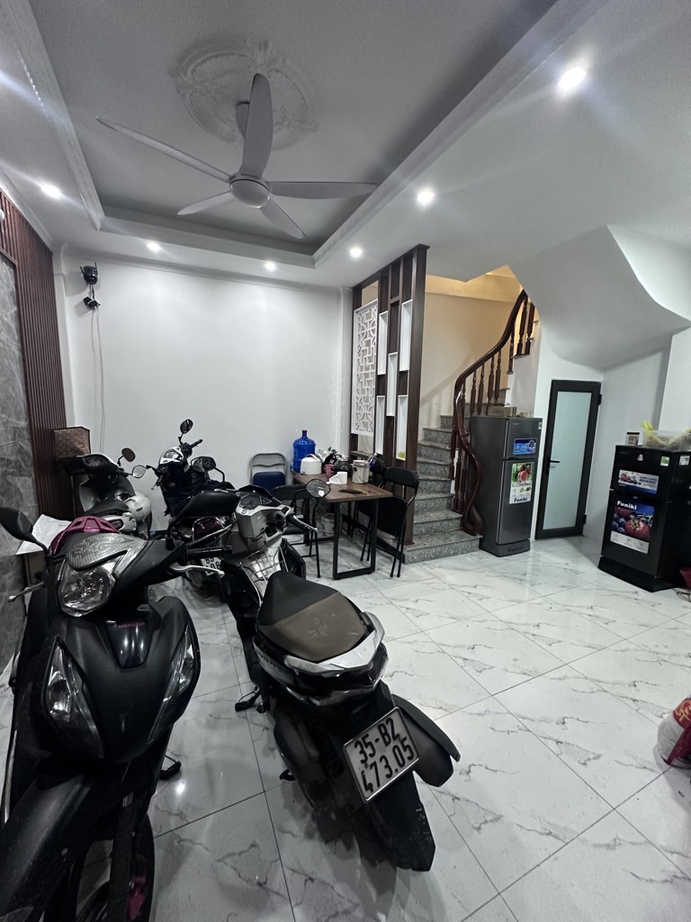 41n1-F8C1A8AF-mclydt3w_2_1