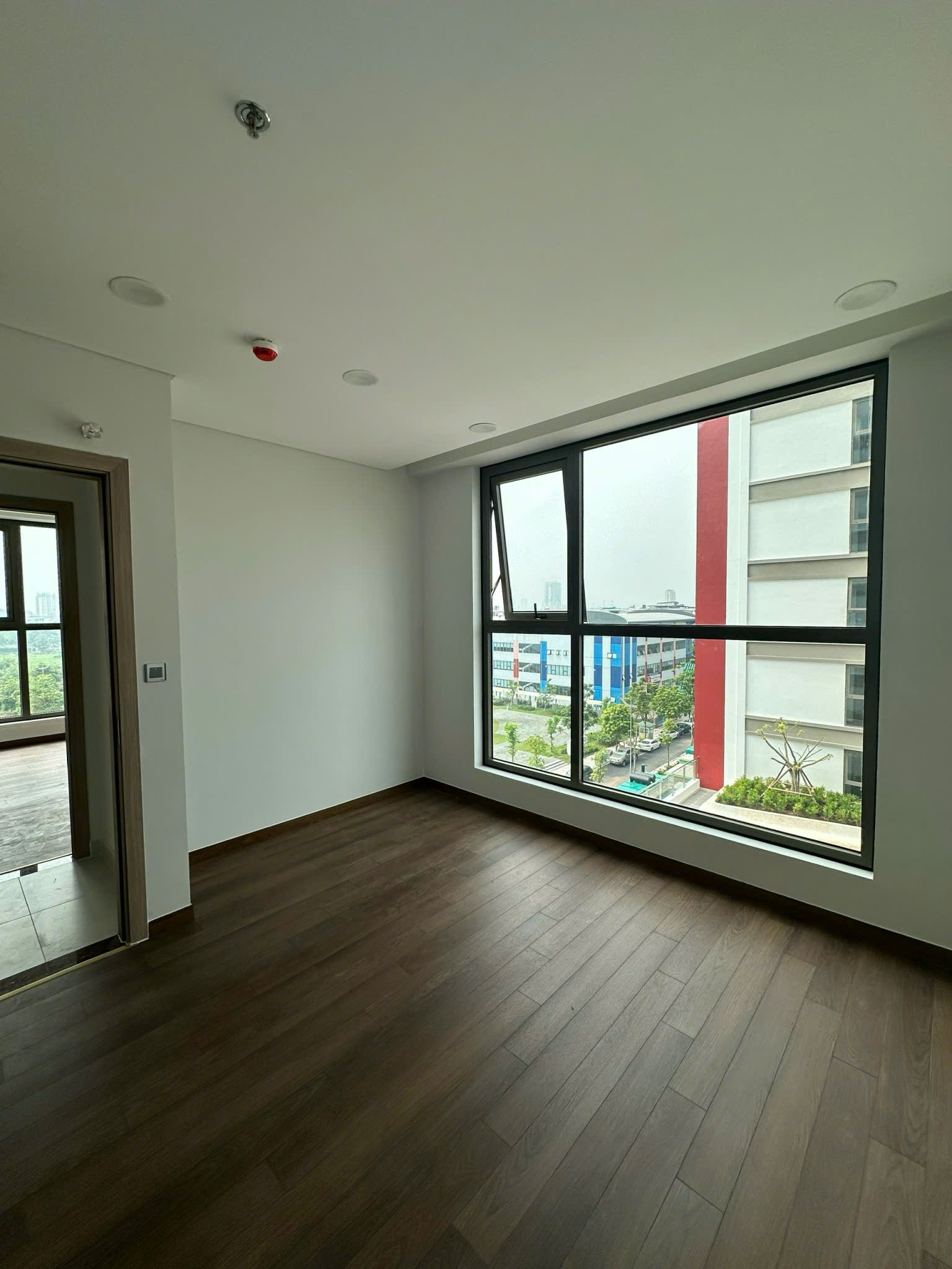 5f4fc8ed-efb1-4834-b60f-b4146a486648