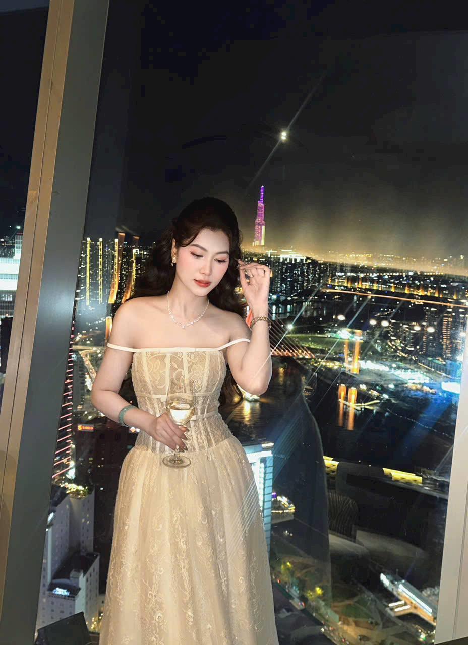 60bd2d8b-f7e8-49e6-875e-b7cc4ba1d8d3