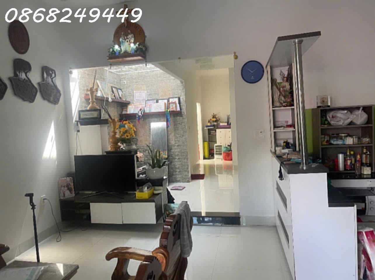 8b660691-499f-4963-90c8-51f5c15983cb