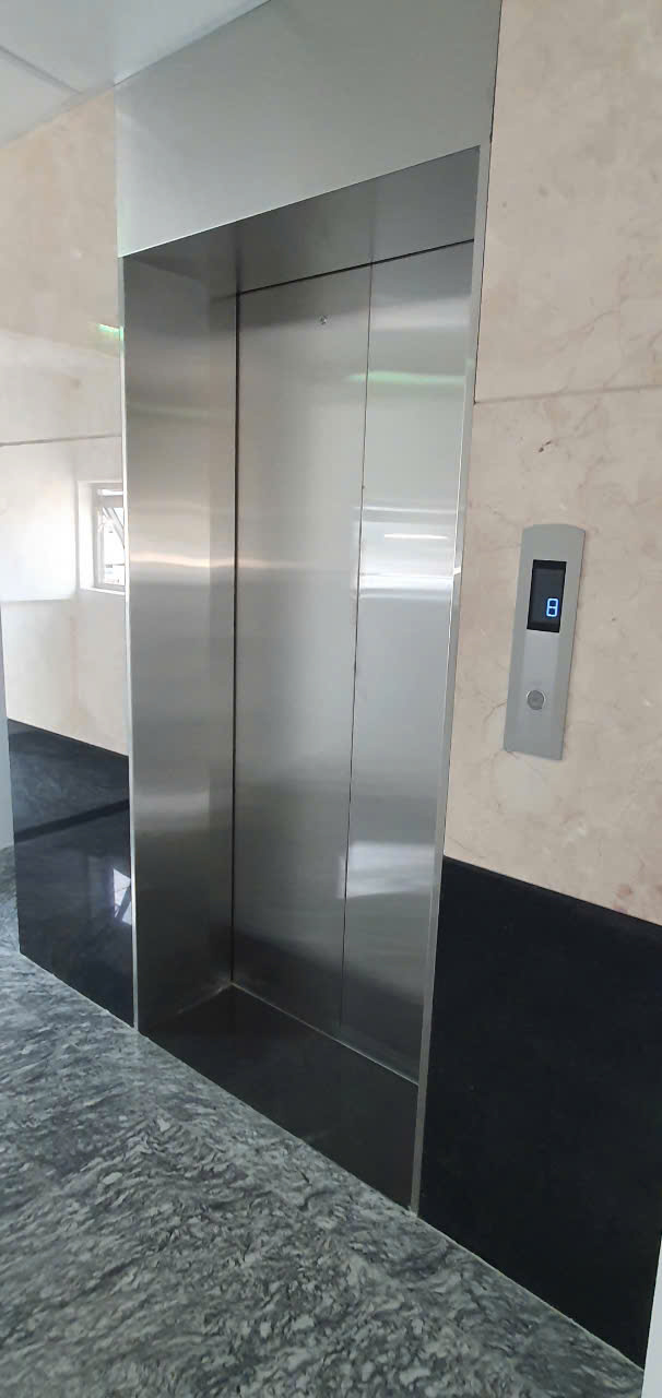 Thang may rieng (218)